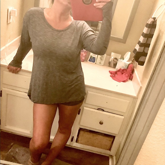 NEW LISTING‼️GO COUTURE Tunic - Picture 4 of 13